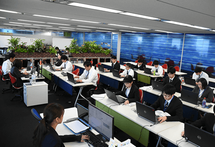 試験に合格すれば入社することができる